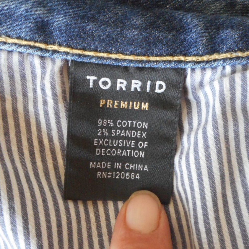 🌸SOLD🌸 TORRID JEANS Distressed Boyfriend Denim Size 20 - Picture 9 of 10